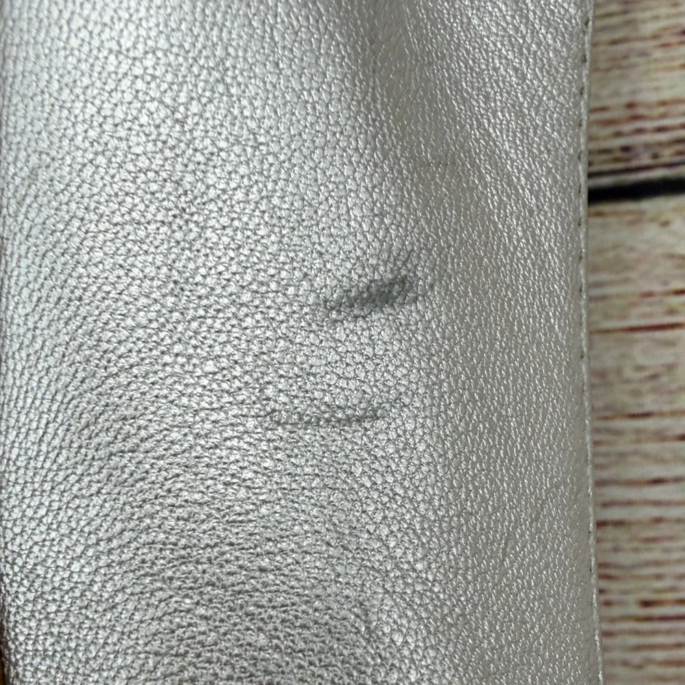 Kate Spade Metallic Silver Flats with Bow - Picture 8 of 10